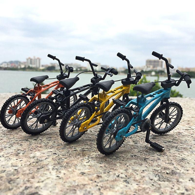 Y4QA Mini Finger Alloy Miniatu - Kids Education Free App avaliação e preço